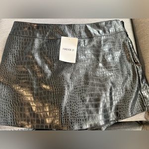 Leather alligator print skort